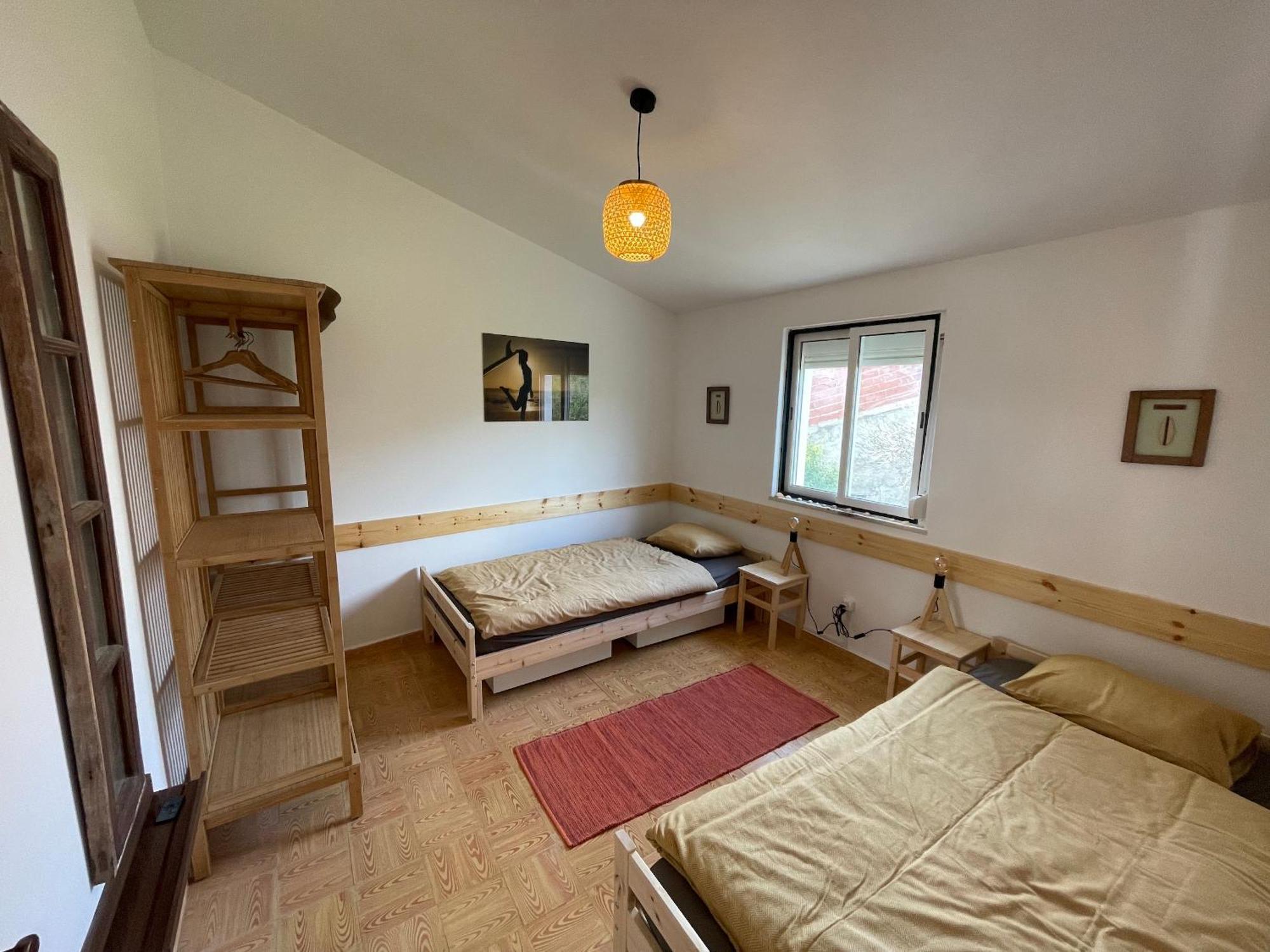Little Hikers Hostel Raposeira  외부 사진